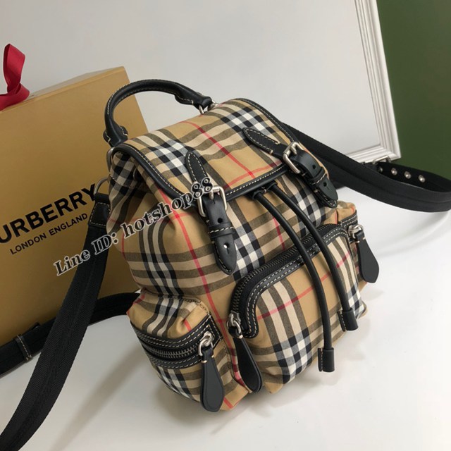 Burberry專櫃新款迷你小號Vintage格紋斜背式軍旅背包 巴寶莉女士後背包 yxb1388